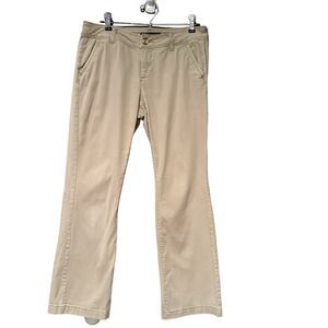 Aeropostale Khaki Curvy Classic Twill Pant Size 4 Short